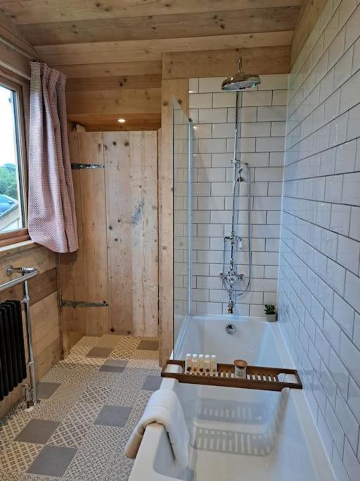 The Pigsty Hotel Crieff Ngoại thất bức ảnh